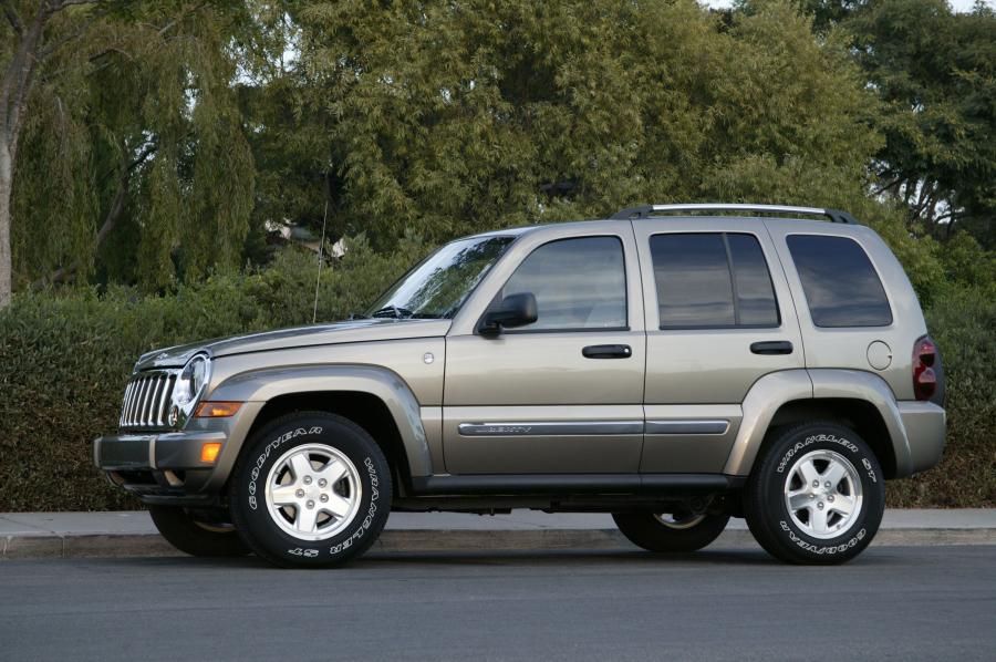  Jeep Liberty 2002 года  (фото 43 из 72)